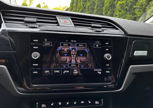Volkswagen Touran cena 79800 przebieg: 133780, rok produkcji 2018 z Grodków małe 742